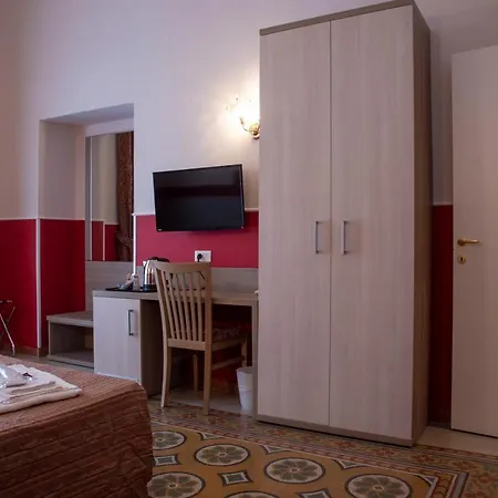 Domus Napoleone 4*