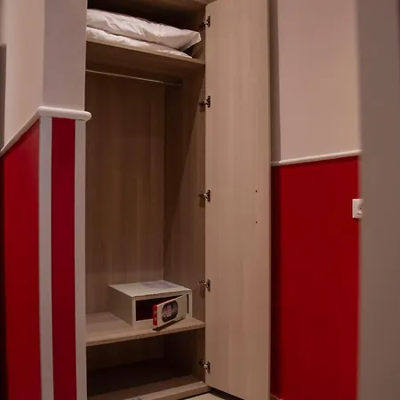 Domus Napoleone 4*