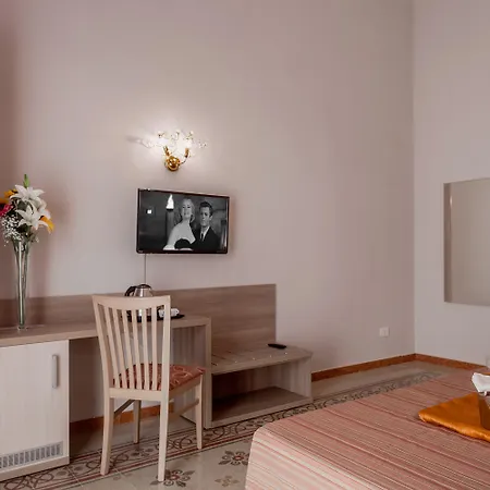 Gæstehus Domus Napoleone 4*
