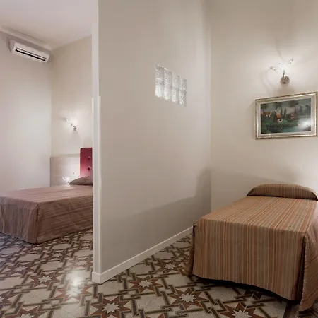 Domus Napoleone بيت ضيافة روما