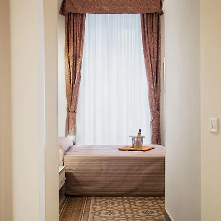 بيت ضيافة Domus Napoleone