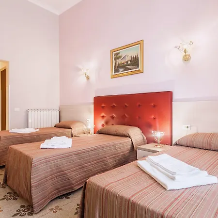 Domus Napoleone بيت ضيافة روما