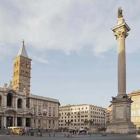 Domus Napoleone 3* Rome