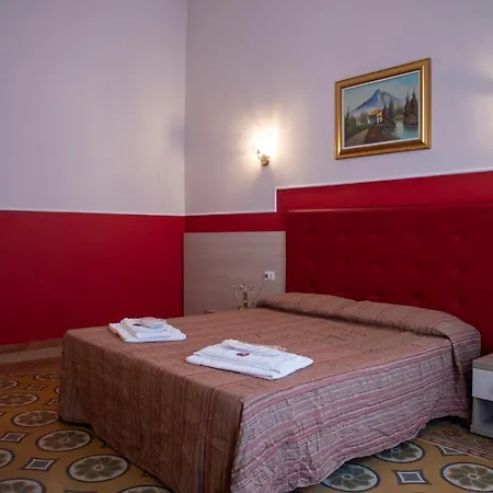 בית הארחה Domus Napoleone